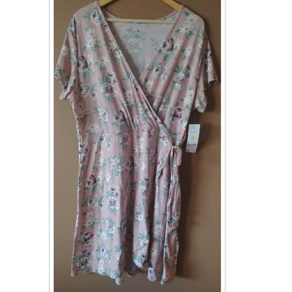 just be Dresses & Skirts - 🔽🆕➕ Floral Faux Wrap Dress